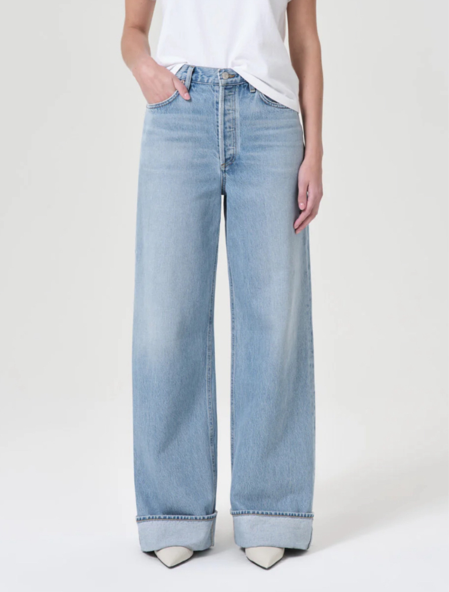 AGOLDE DAME HUGH RISE WIDE LEG

The cutest cuff jeans ever!!!!