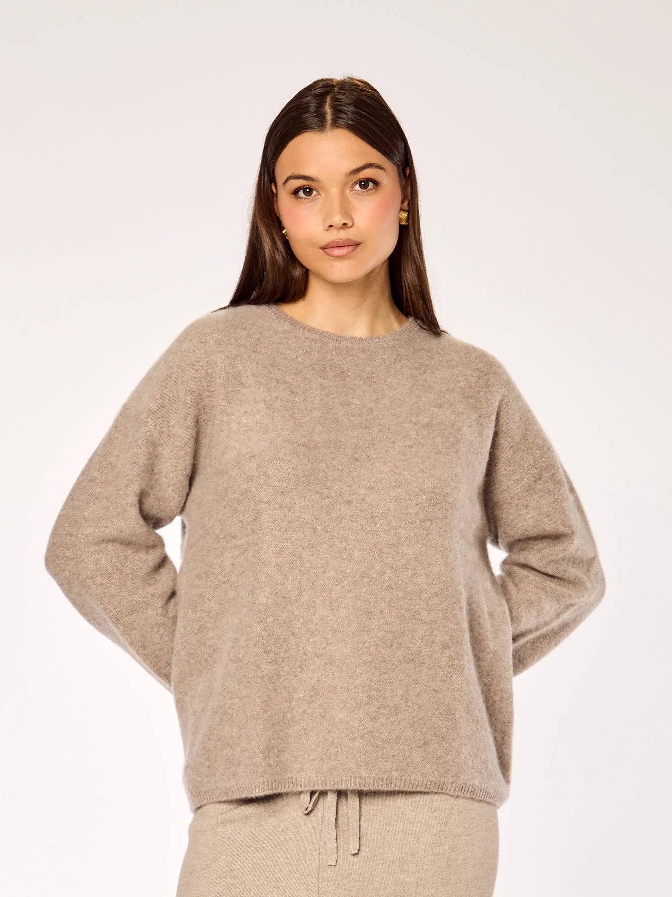 CASHMERE - Crewneck Sweater • Mocha | Ninety-9