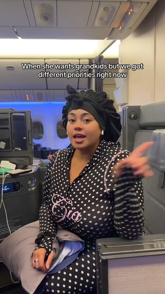   

 

#LTKStyleTip #LTKTravel #LTKPlusSize