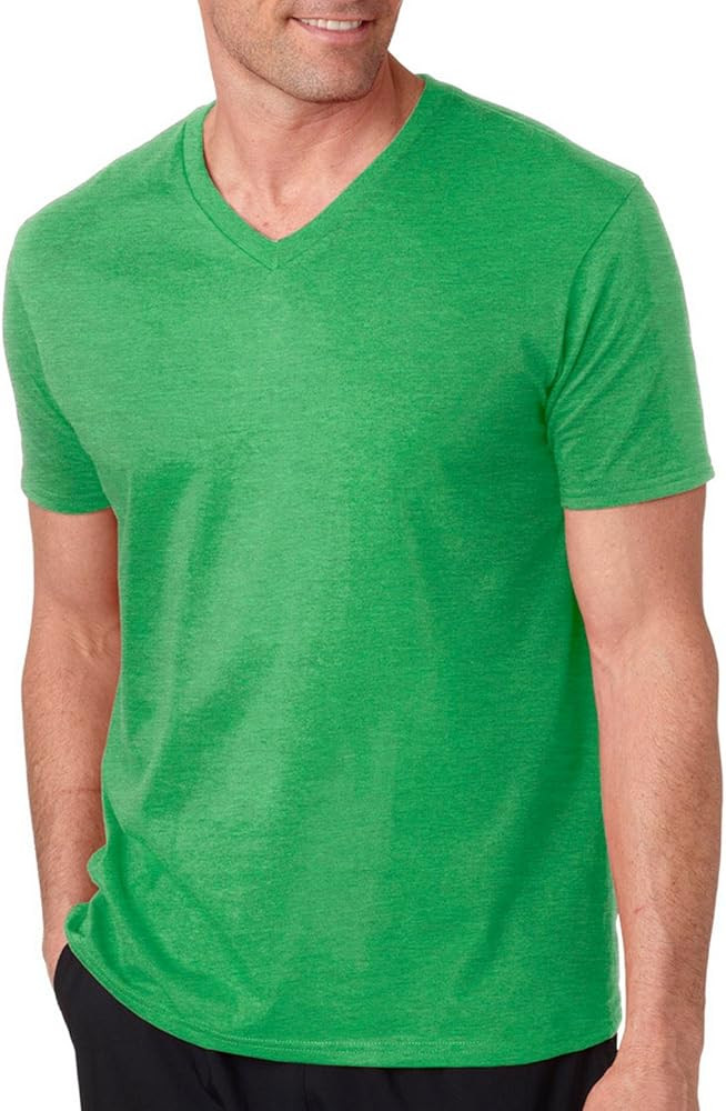 Gildan G64V00 Men's Softstyle V-Neck T-Shirt | Amazon (US)