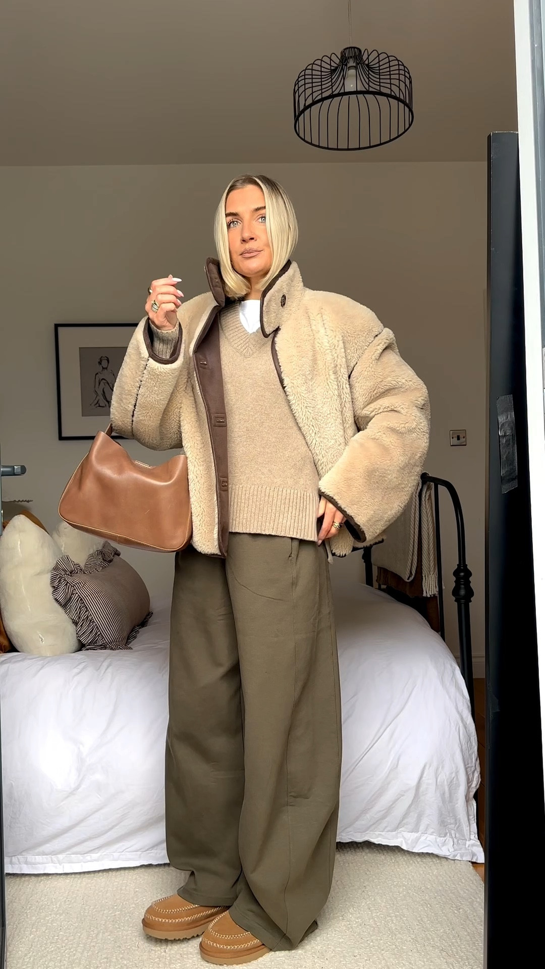 Khaki barrel leg joggers 
Faux fur jacket 
Tan leather bag
Ugg Tasman 
White boxy t-shirt
Casual outfit ideas
Weekend outfit 
January style 

#LTKstyletip #LTKwinter #LTKuk