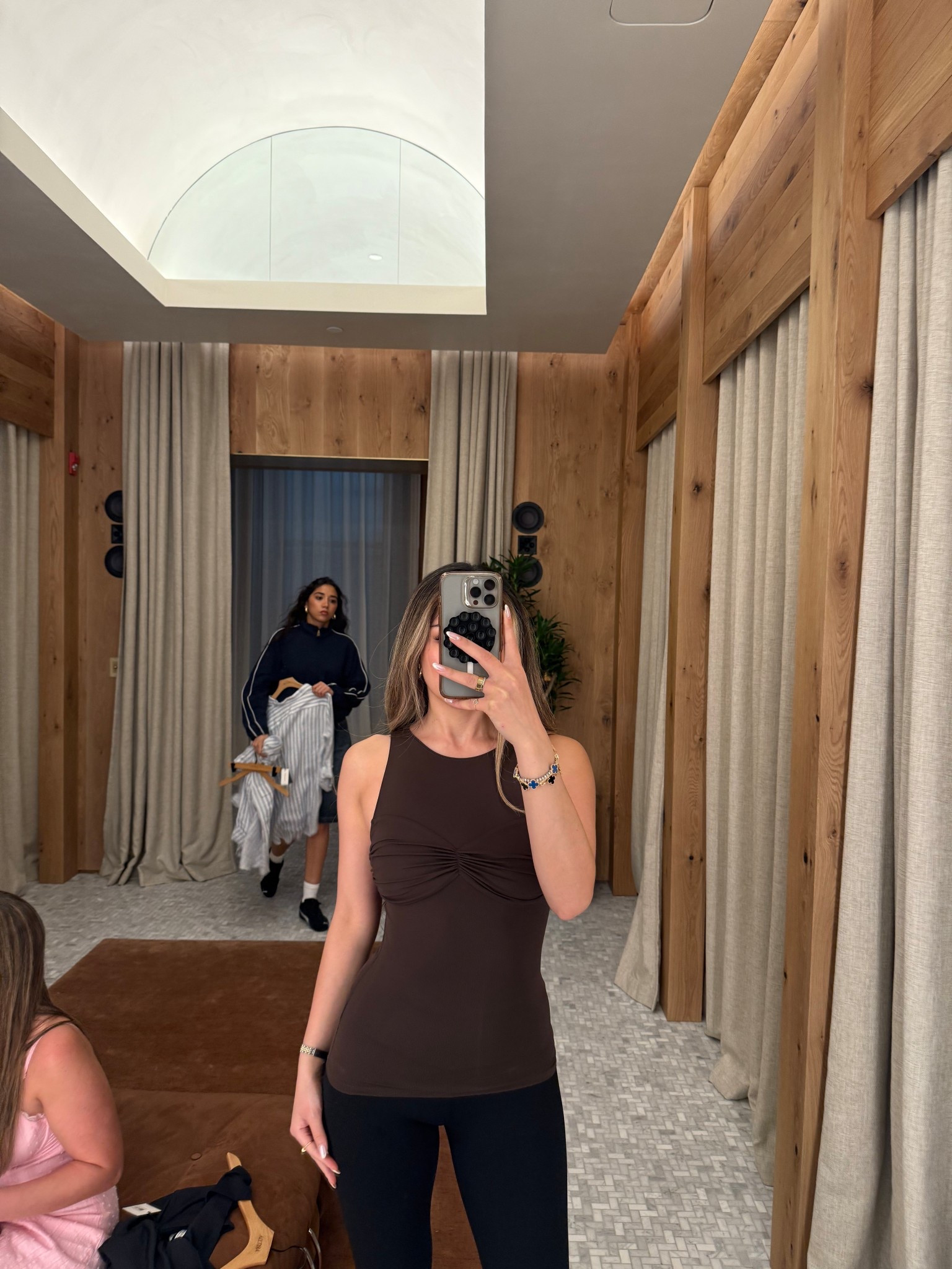 Aritzia top 

#LTKStyleTip #LTKU #LTKSaleAlert