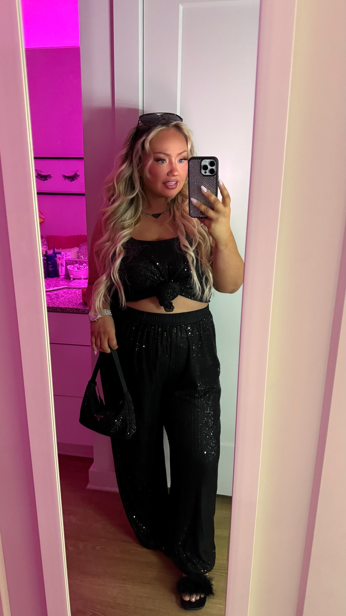 Black sparkly fit 🖤✨

#LTKPlusSize #LTKMidsize #LTKFindsUnder50