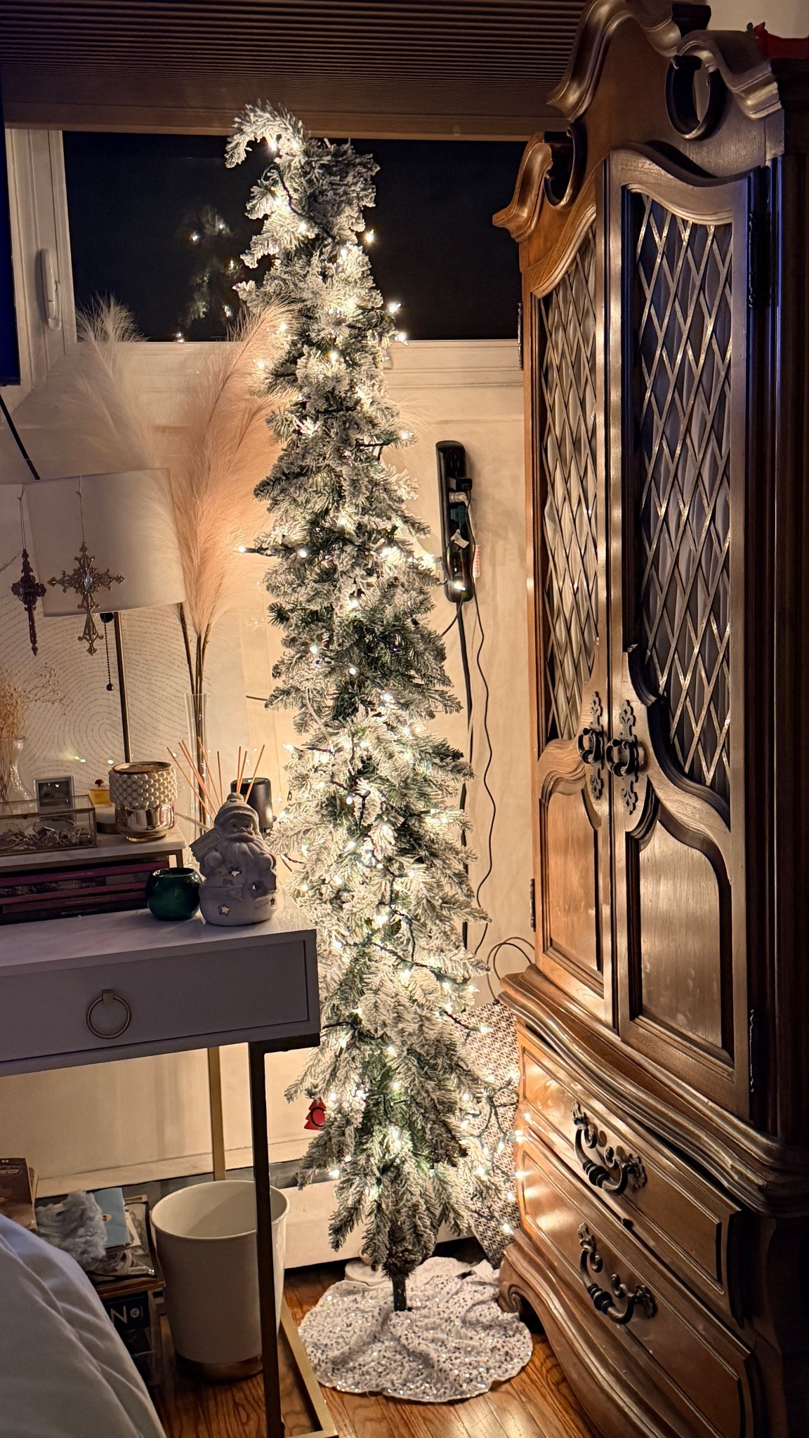 The prettiest pencil Christmas tree

#LTKSeasonal #LTKHome #LTKHoliday