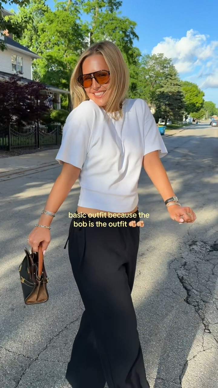 The bob is the outfit but this outfit still eats 👌🏼👌🏼👌🏼 I have these pants in black & white and the top is small!

#LTKootd #LTKSeasonal