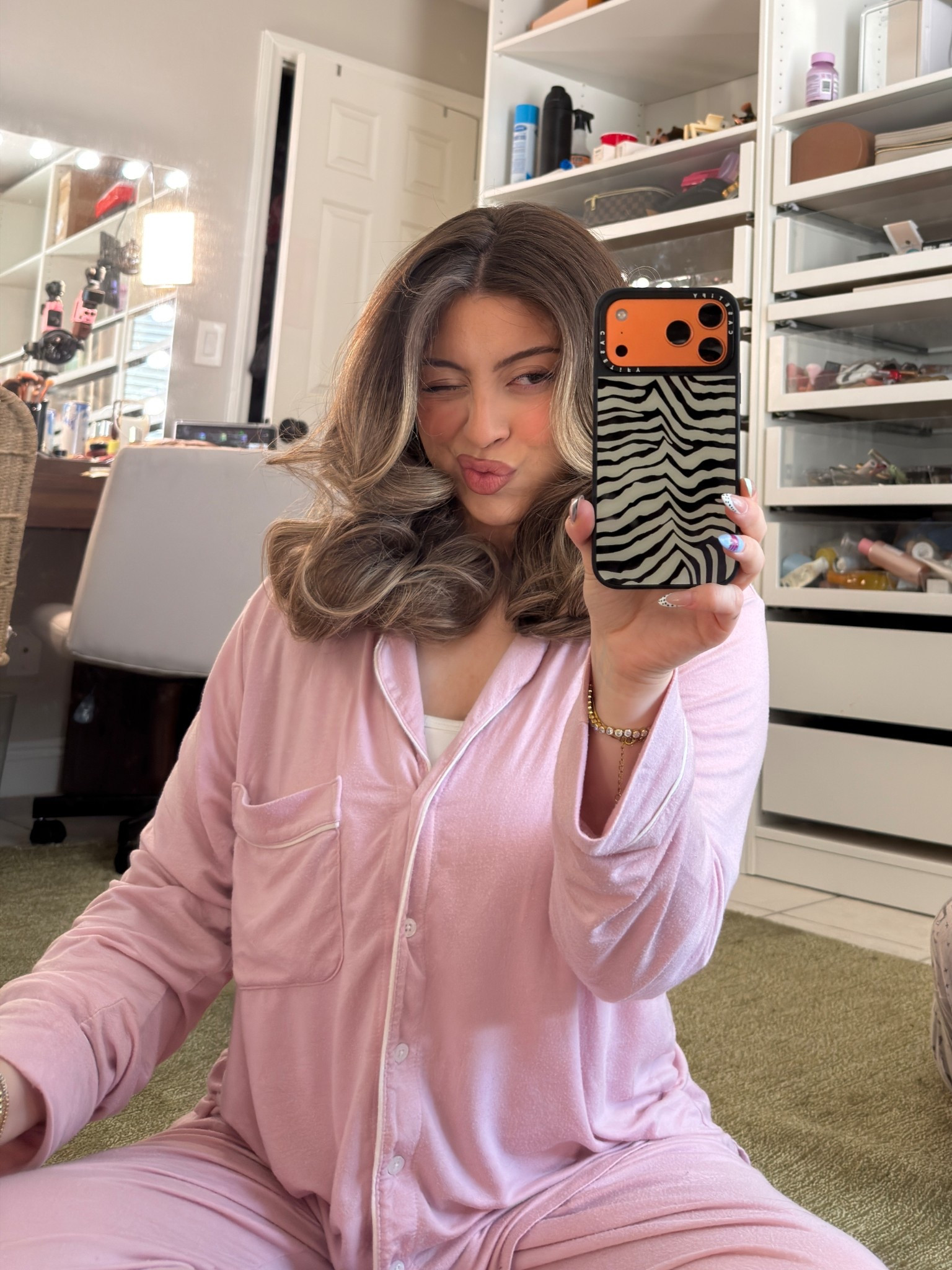 Overnight Blowout >>>>