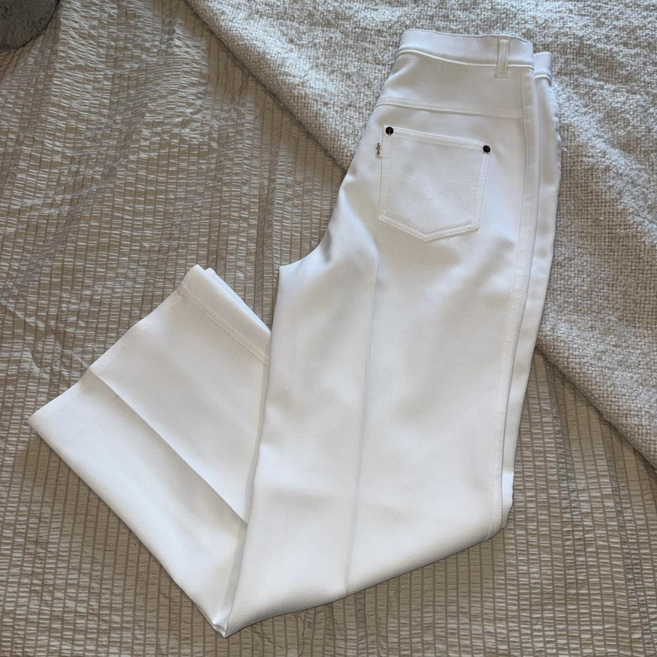 Levi's Women's Pants - White - 6 | Depop US