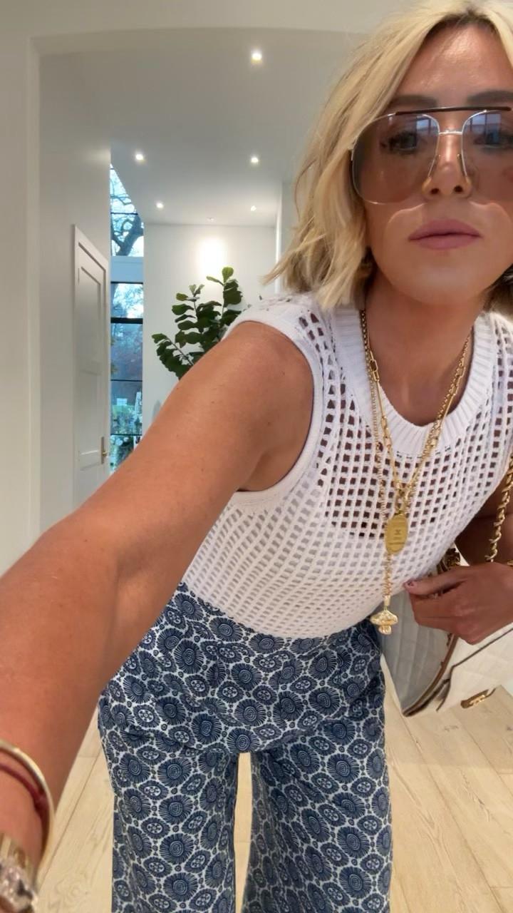 Perfect elevated yet super comfy look! Would be great for Mother’s Day too 💗 wearing a medium in pants and top 