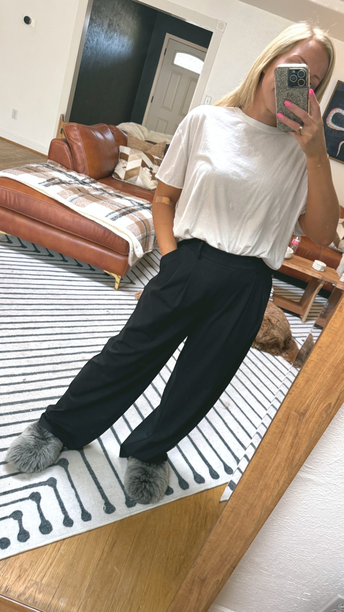 RUN don’t walk to get the new Daydrift pants from @lululemon !!!!!

They are to DIE for & I’ve already ordered them in 2 more colors!!!

Size: M for reference 
*(I’m a size 6 or 8 in lululemon depending on fit / pant style)* 