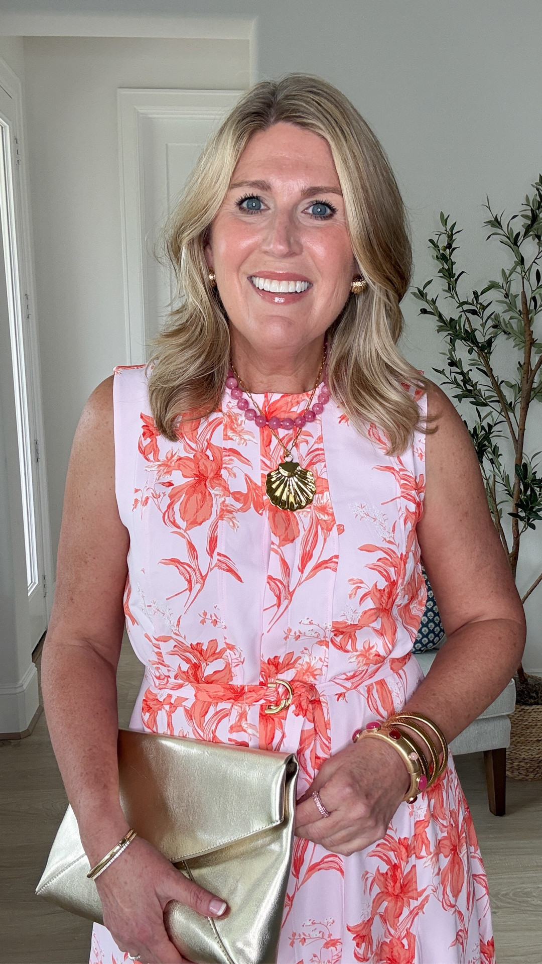 Dress has a relaxed fit. Removable tie belt. Buttons up the front. Runs tts.

#LTKootd #LTKOver40 #LTKSeasonal