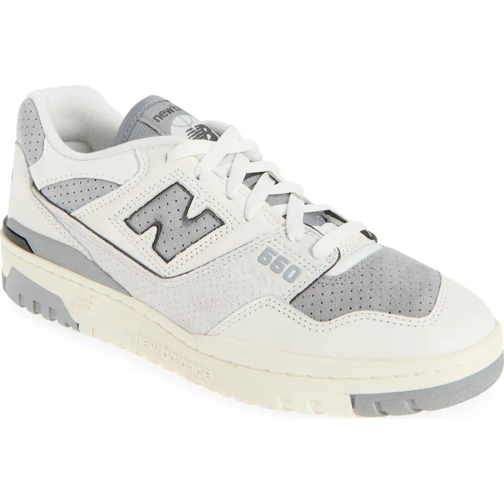 New Balance 550 Basketball Sneaker in Sea Salt/Slate Grey at Nordstrom, Size 7.5 | Nordstrom