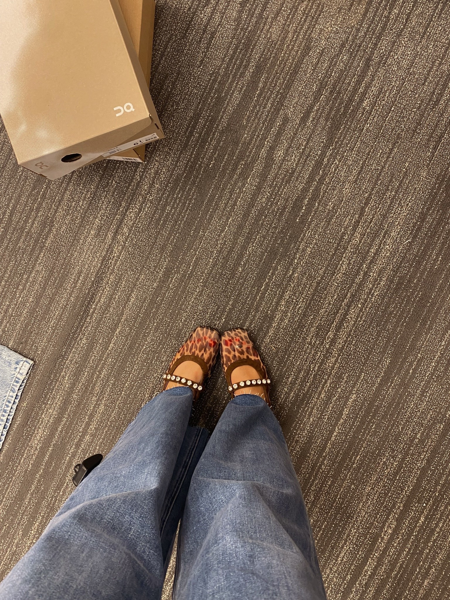 Got a size 6.5 in these cutie Stuart Weitzman mesh flats ✨🐆🤎

N Sale, Nordstrom Anniversary Sale, Early Access, Sale Alert, Fall Fashion, ballet flats
