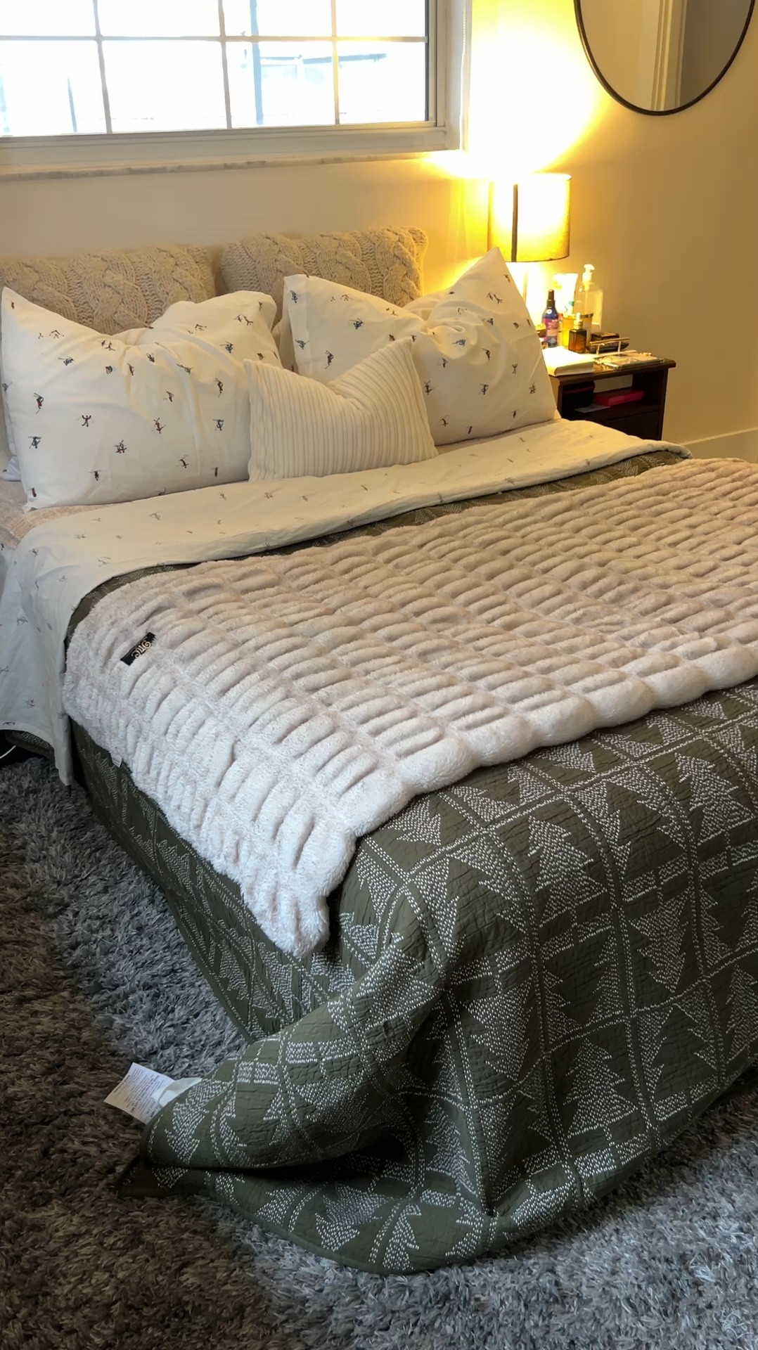 Christmas bedding set quilt throw blanket queen size bedding Christmas blanket green blanket 

#LTKSeasonal #LTKHome #LTKHoliday