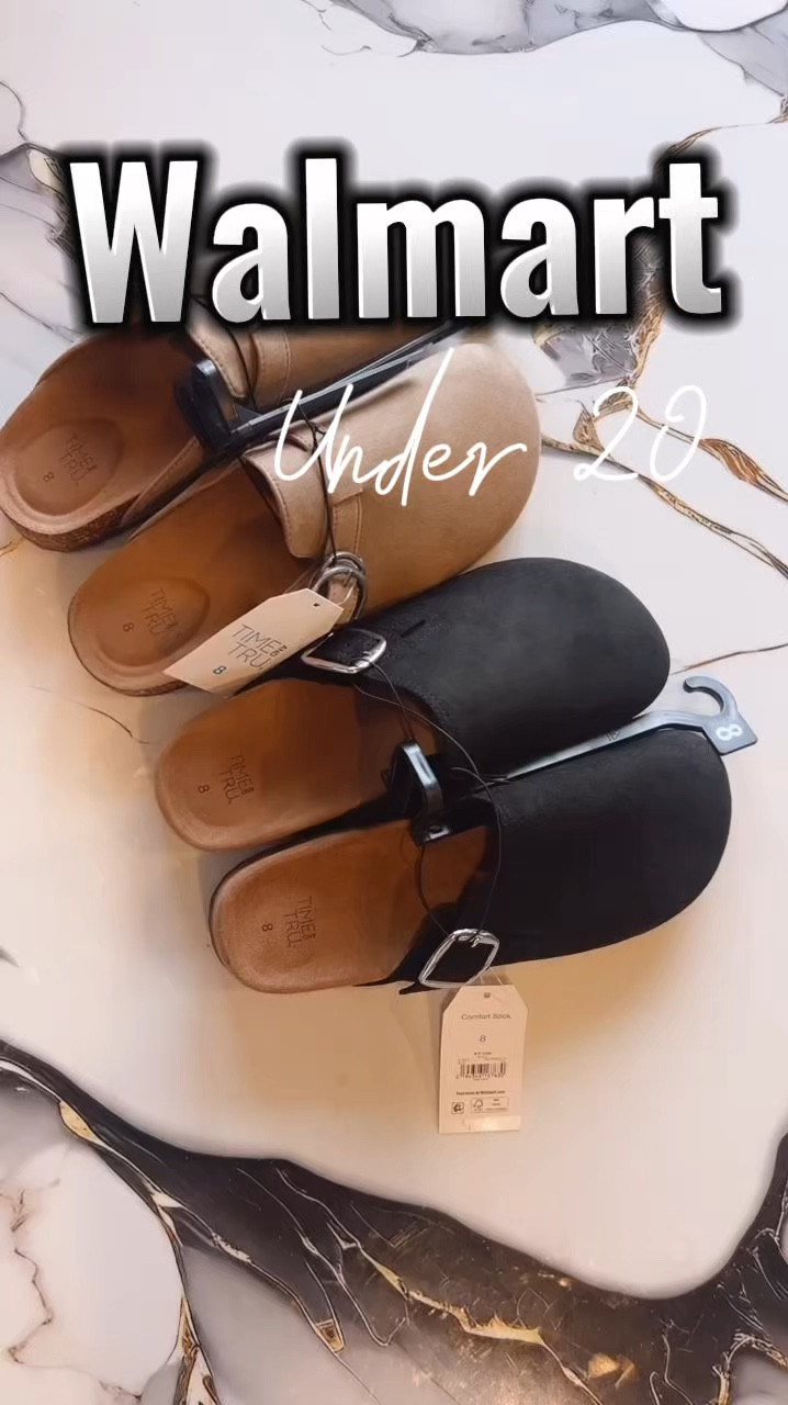 Picked these up for running out the door to get the kids! Under 20 low investment but super on trend!

I sized up a full size! I normally were a 7! I wanted a very flat look for my wide leg jeans. These are it! 

#clogs #mules #under20 #walmart #walmartfinds 