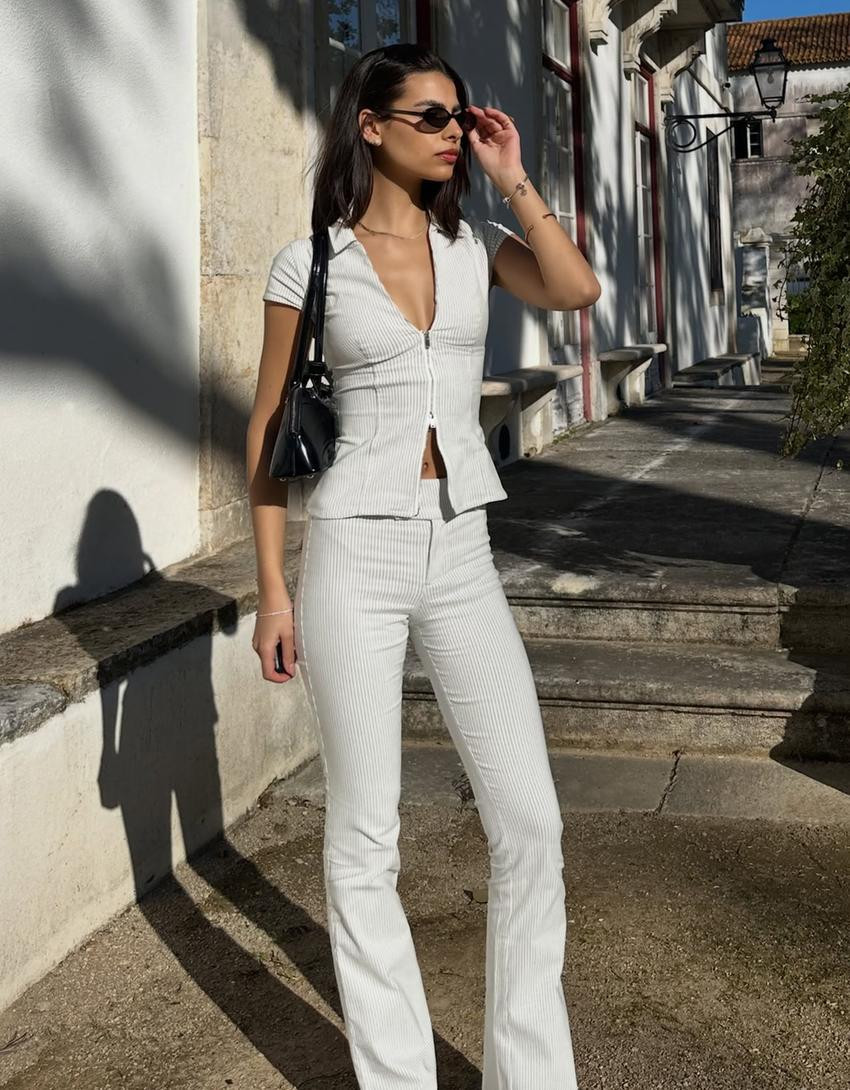 Short sleeve zip shirt - Women | Bershka UK