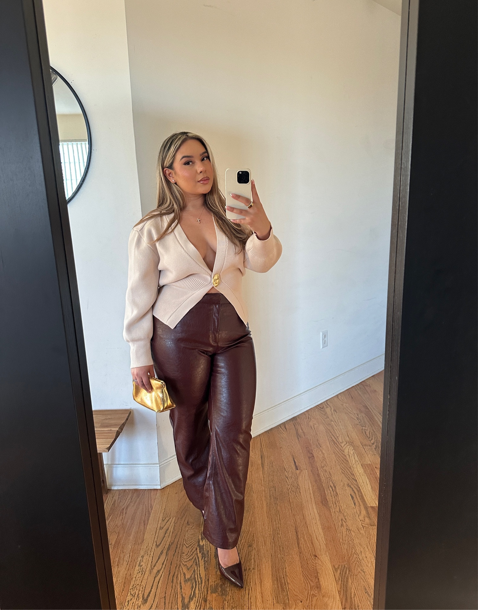 Date Night/Vday Inspo

Sweater: L 
Pants: 12 

#LTKSeasonal #LTKStyleTip #LTKMidsize