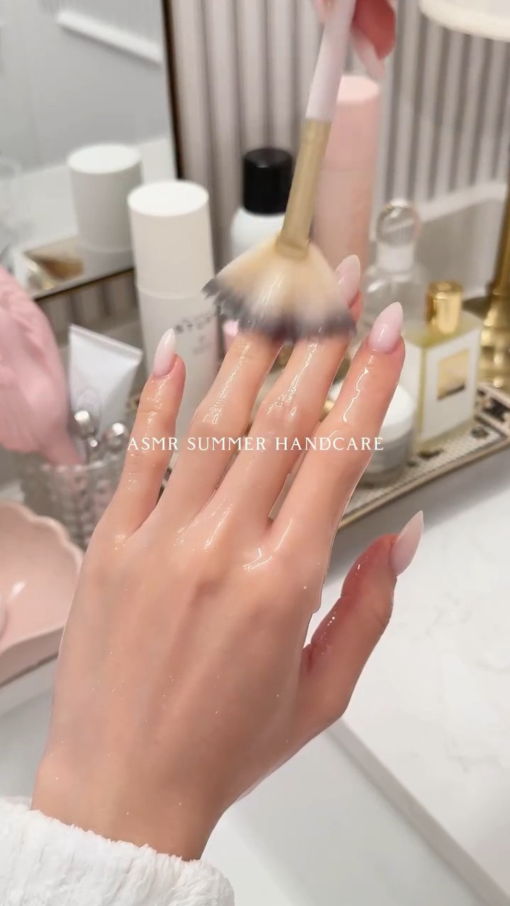 A little summer hand care because dry cuticles were not invited🍋🫧

Products
@herbivorebotanicals body polish
@nerrabody the dry body oil
@mykitsch dermaplaner
@cleanskinclub cotton pad
@diptyque shower foam
@ksecret_global collagen boosting ball
@iloveskininc hydrating mask
@pixibeauty exfoliating pads
@sephora hand masks
@alaninutrition juicy peach
@josiemaran body butter

#aesthetic #routine #asmr #handcare #summer #nailcare #facial #selfcareroutine #athomespaday #handroutine #nailsinspiration #handmask #handfacial #handtreatment #selfcare #skincare #nightroutine #cleangirl #thatgirl #softgirl #evening #relax #satisfying #anxietyrelief #fyp #foryoupage #health #trending #viral

#LTKselfcare #LTKBeauty