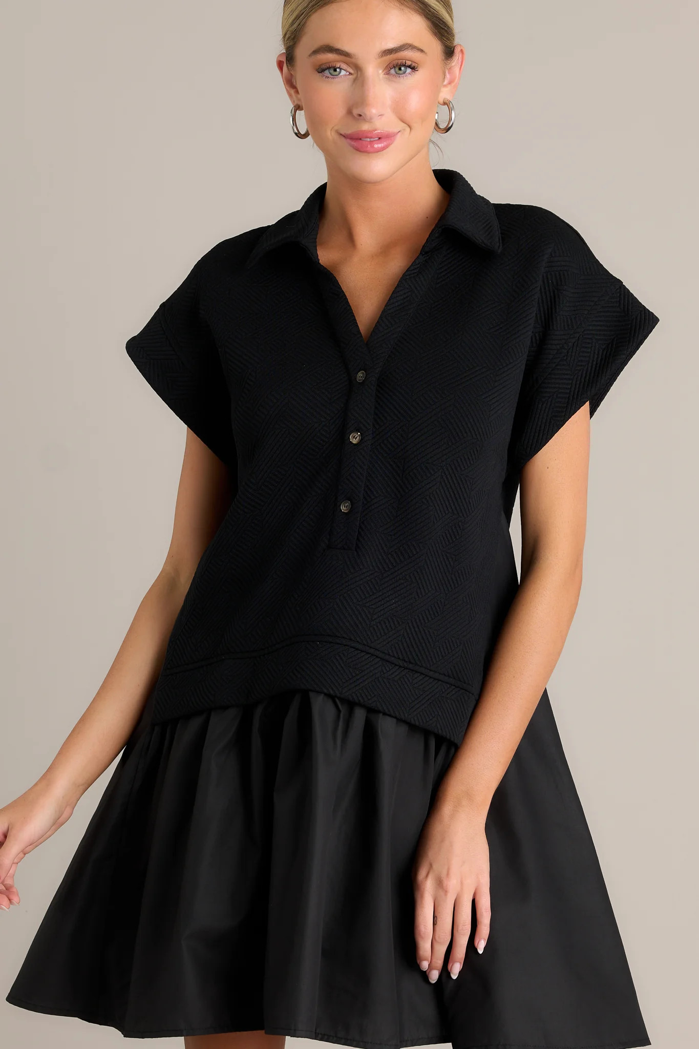 Delightful Drape Black Short Sleeve Quilted Dress | Red Dress