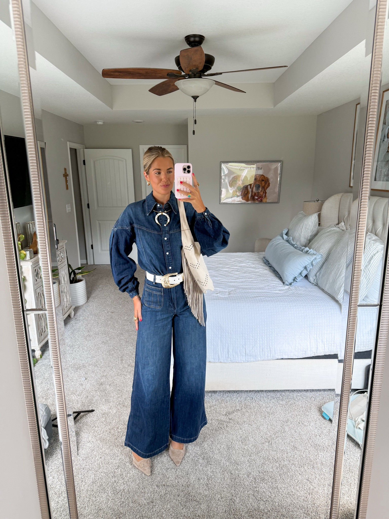 size 26 in jeans — look a the back of them, they’re SO CUTE. size small in top :)

western outfits // office outfit 

#LTKFindsUnder50 #LTKSeasonal #LTKWorkwear