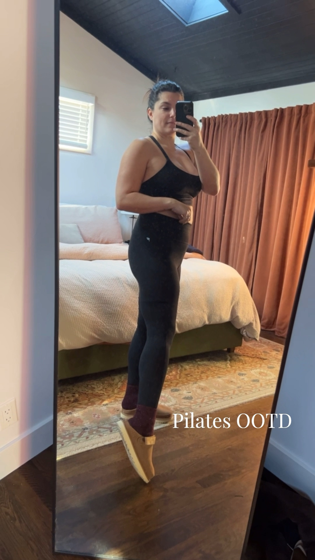 Pilates outfit of the day

#LTKdayinmylife #LTKfitnessgoals #LTKActive