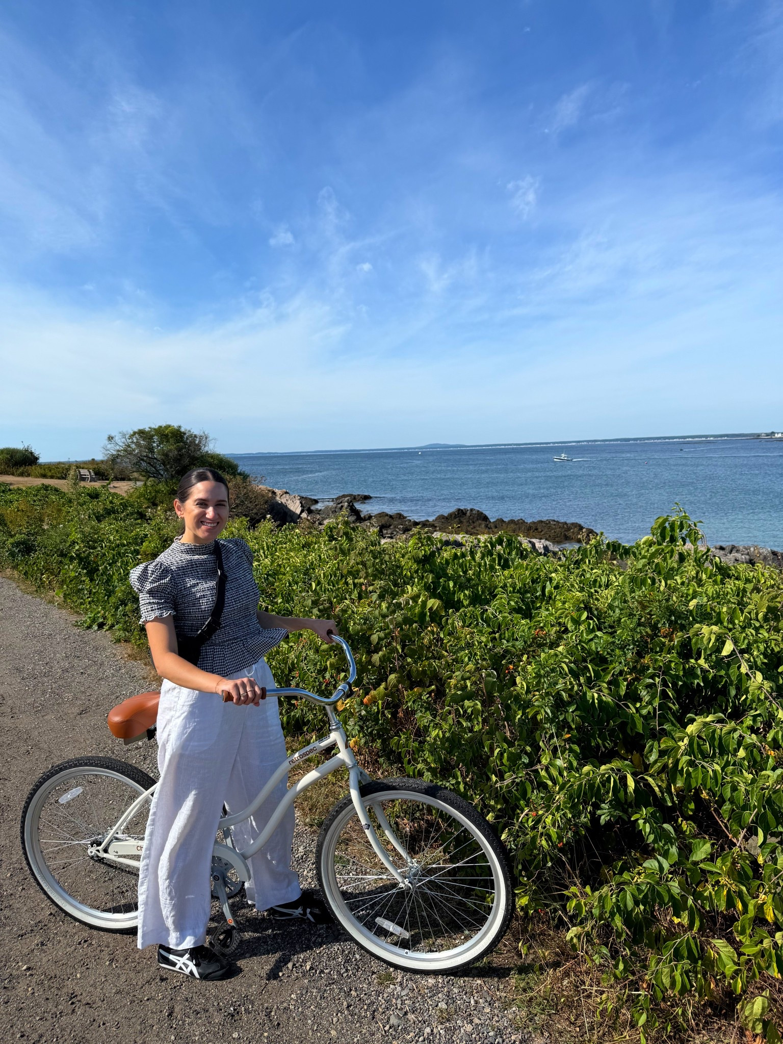 Bike ride ootd 🚲☀️ #maine #linenpants 


#LTKTravel #LTKActive