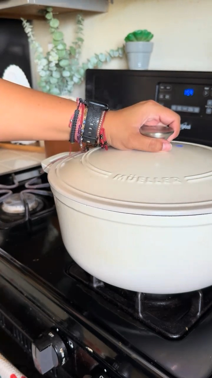 Carne En Su Jugo in My Mueller Cast Iron Pot

#LTKmomlife #LTKfoodie #LTKvlog