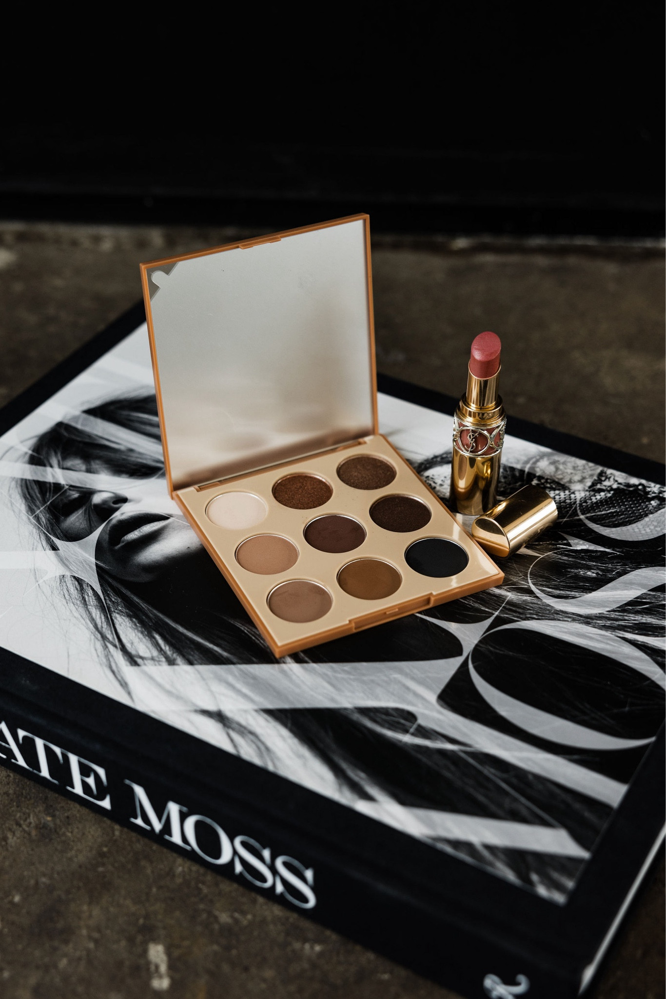 This palette 🖤

#LTKBeauty