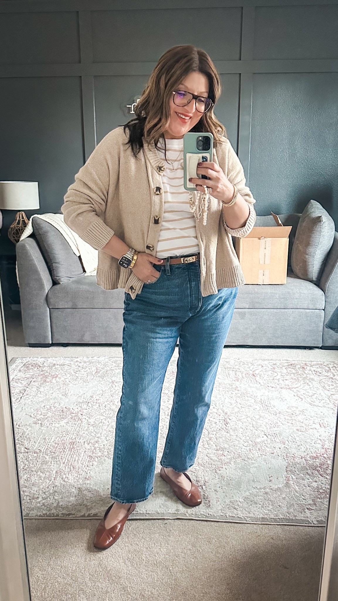 Today’s teacher look:
Quince cardigan (XL)
Abercrombie striped tee (XL)
Amazon belt, OS
Madewell ankle jeans (31)
Jeffrey Campbell flats 

#LTKOver40 #LTKMidsize #LTKStyleTip