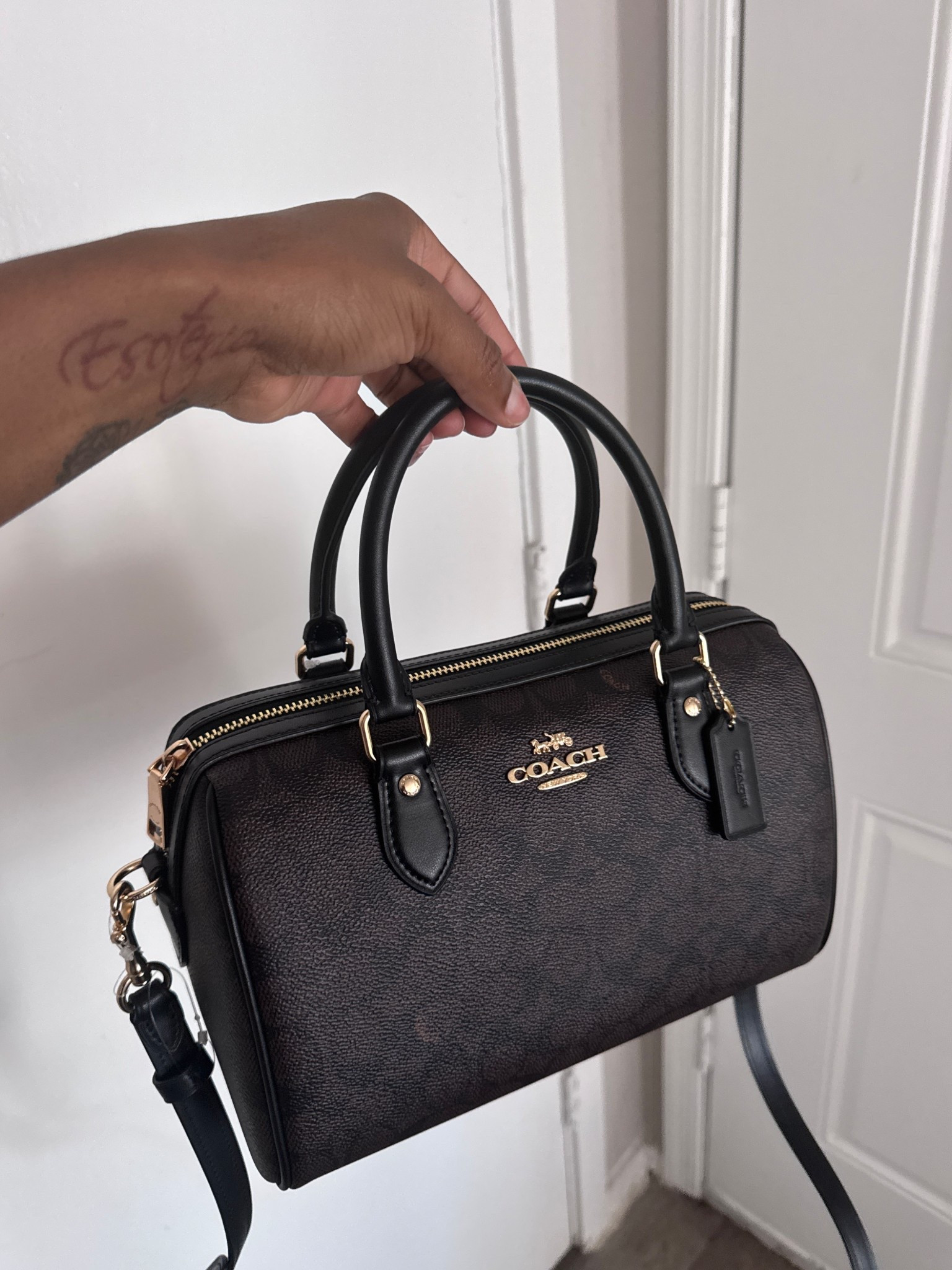 my newest baby to add to the collection.

Coach Rowan Satchel  


#LTKStyleTip #LTKItBag