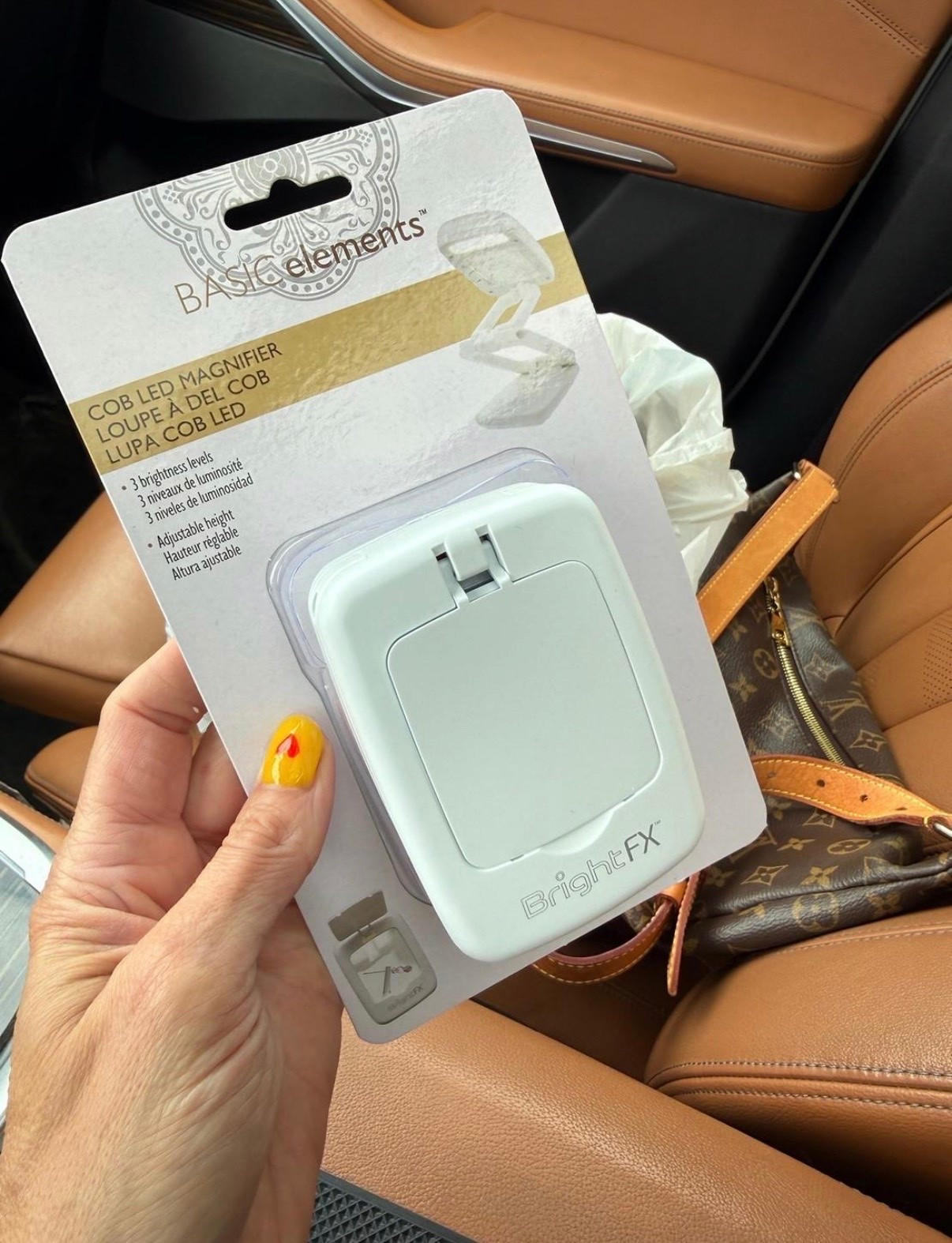 My new crafting bestie! Just picked up this little tool and can’t wait to use it! 



Crafting must haves, crafting, accessories, DIY
