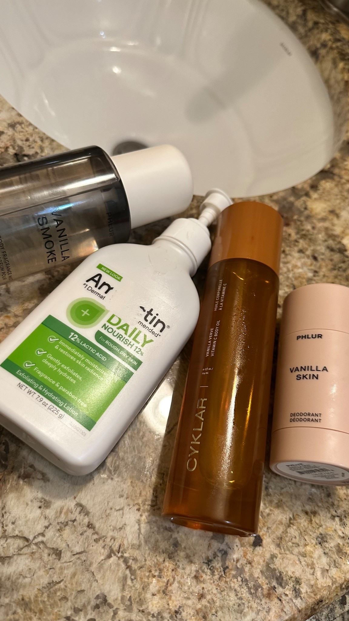 Current body care lineup and todays scent 💨


#bodycare #phlur #amlactin #cyklqr 

#LTKFindsUnder50 #LTKBeauty