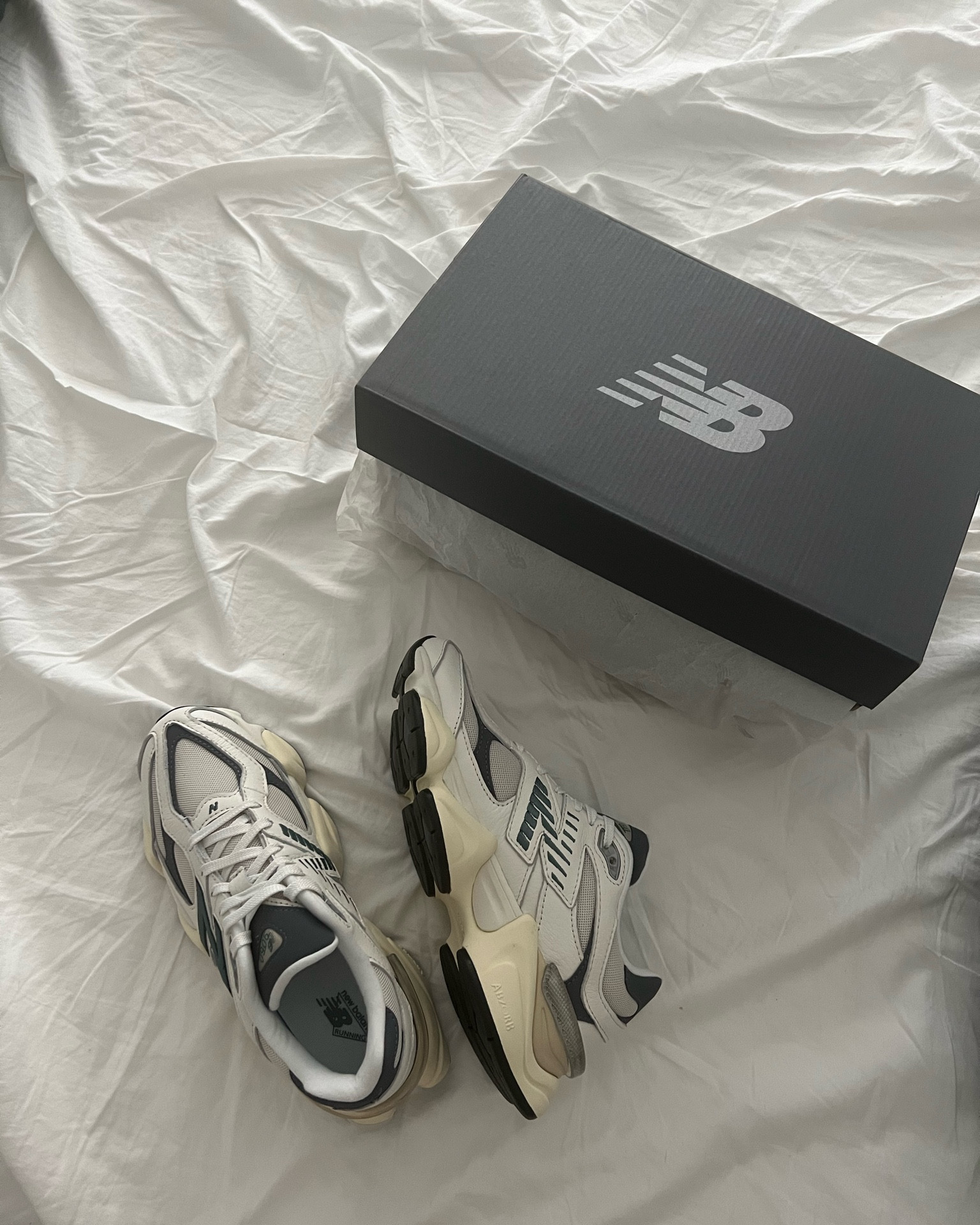 New Balance 9060 sneakers - anthropologie 

#LTKmidsize #LTKshoecrush #LTKstyletip