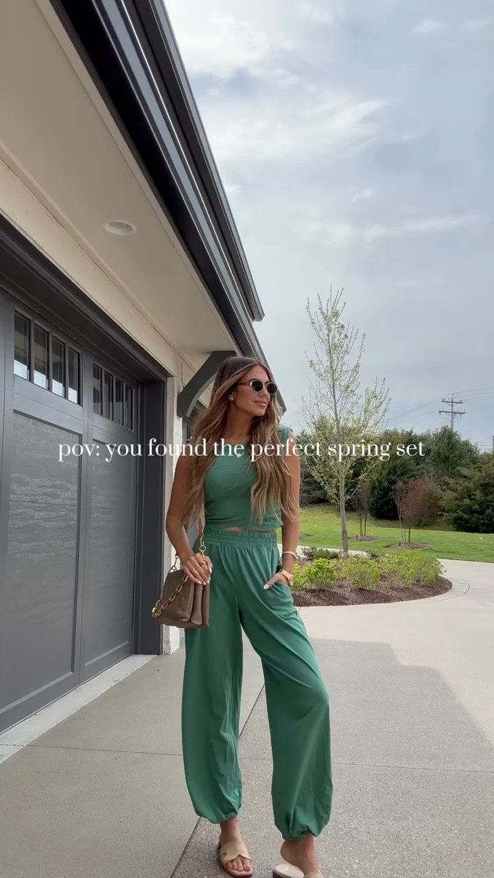 Wearing a size small in this set!  Some colors on sale! 

#LTKBeauty #LTKFindsUnder100 #LTKSaleAlert