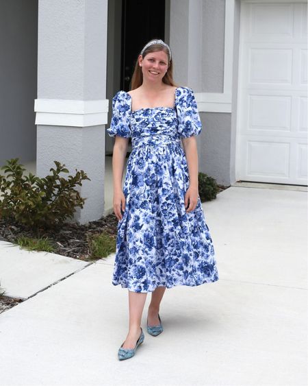 Abercrombie Emerson dress in blue floral. Ruched puff sleeve midi dress. Cottagecore dress  