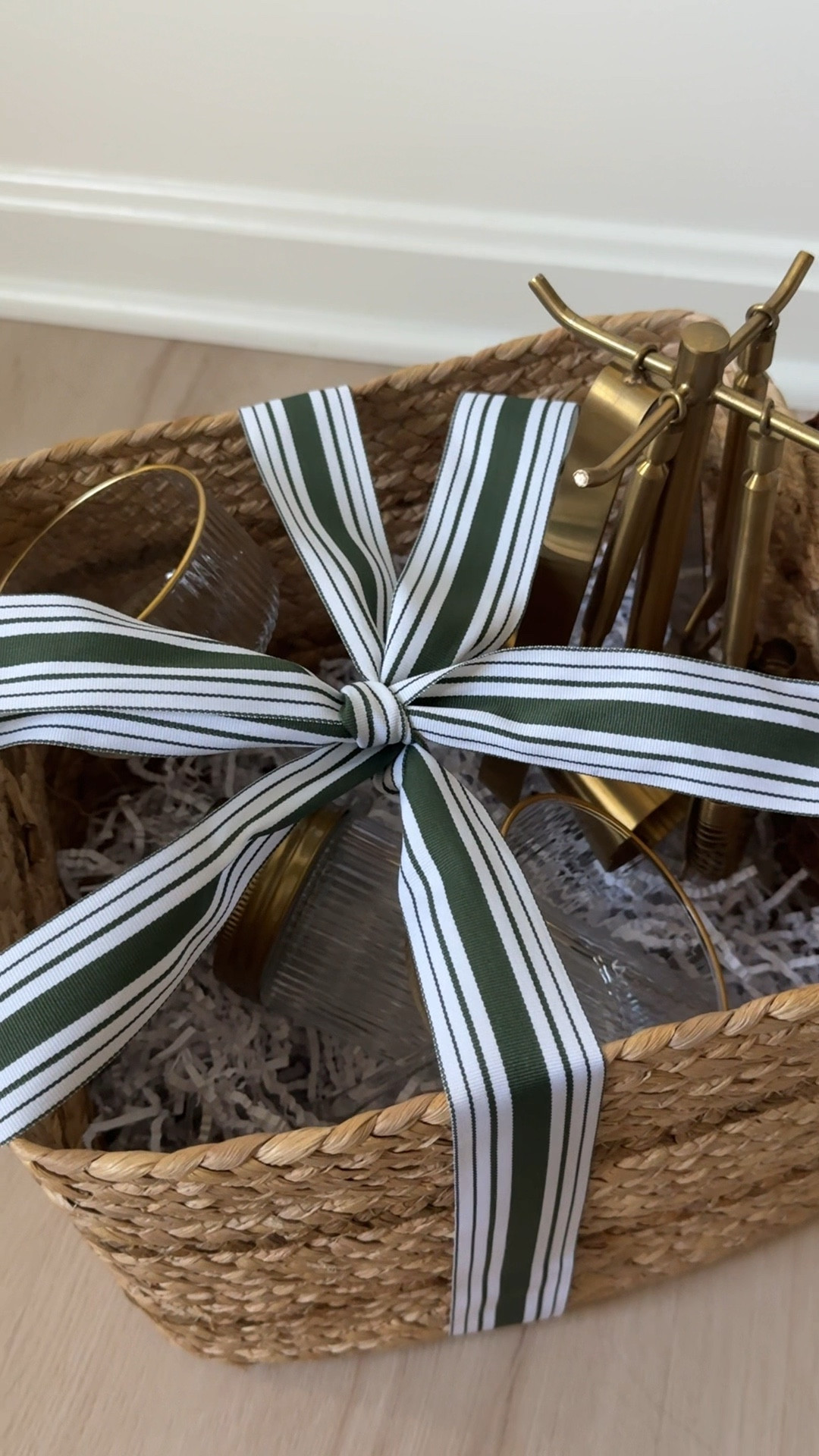 white elephant gift idea ✨🍸🎁