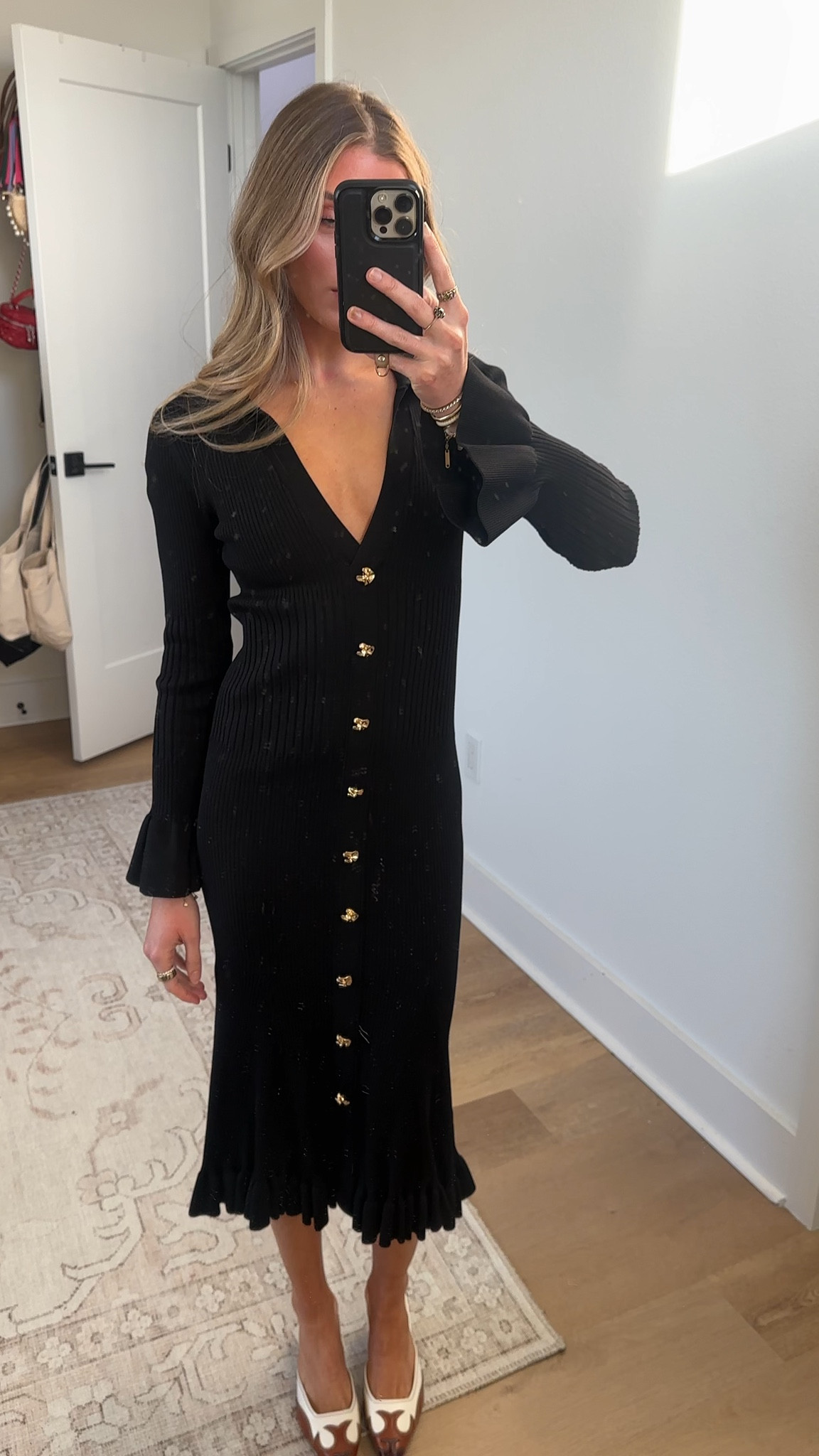 My rent the runway code is “RTRXSVOSEN50” Rent the runway is one of my fav clothing rental services. You can choose your own plan to rent any number of items for any occasion from weddings to work to game day to everything in between. ✨ 

#renttherunway #renttherunwayhaul #renttherunwaytryon #renttherunwayfinds #rtrambassador #rtrhaul #tryonhaul #outfit #ootd #outfitideas #outfitinspo #styleinspo #outfit #fashion #style #outfitoftheday #fashionstyle #outfitinspiration #tryon #outfitideas #currentlywearing #styleinspo #designer #designerfashion #clothingrental

#LTKWorkwear #LTKootd #LTKSaleAlert