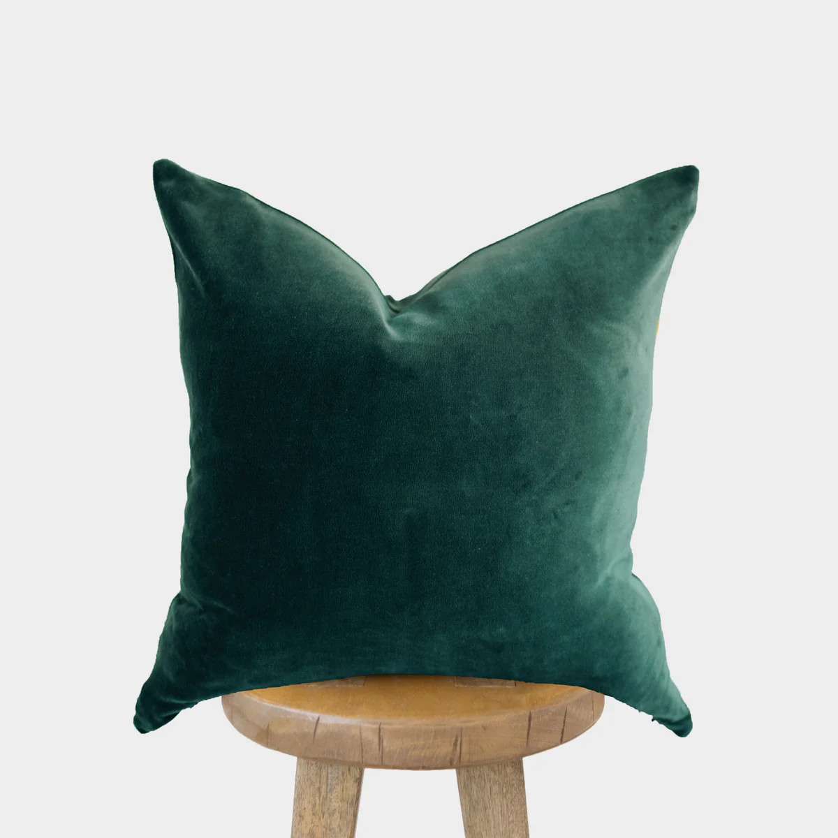 Green Velvet - 18" | 22" | Woven Nook