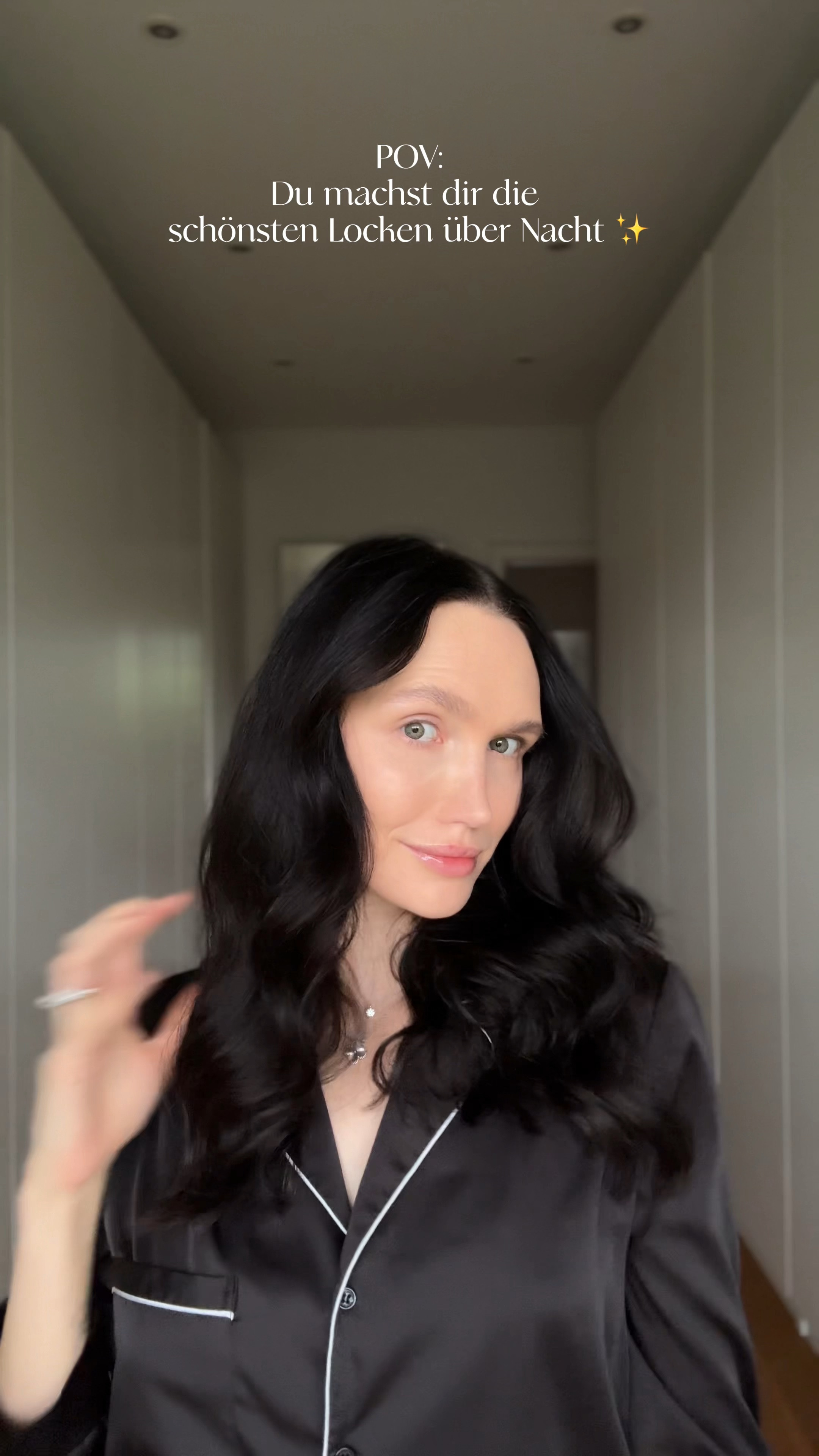 Heatless Curls 

#LTKeurope #LTKbeauty #LTKstyletip