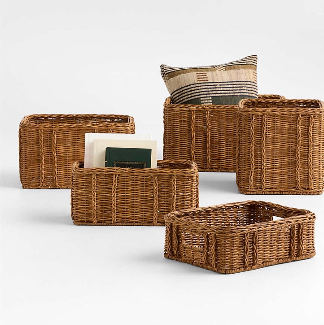 The Crate & Barrel Memorial Day sale is one you don’t want to miss 🤍✨
Shop beautiful furniture, decor, kitchen essentials, and more with savings up to 60% off. The perfect chance to refresh your home with timeless pieces at amazing prices.

#LTKHome #LTKSaleAlert #LTKU