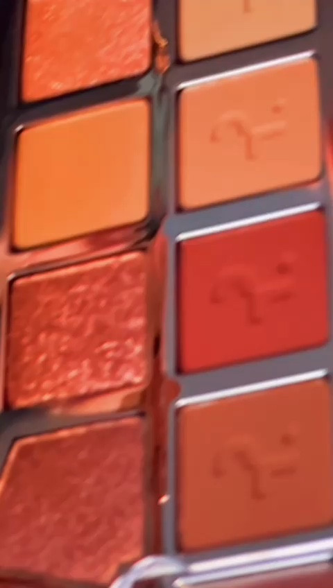 In love with this . I use this with the rare beauty lip oils . Stunning 🤩 


#makeup #eyeshadow #beauty #gift

#LTKU #LTKGiftGuide #LTKbeauty