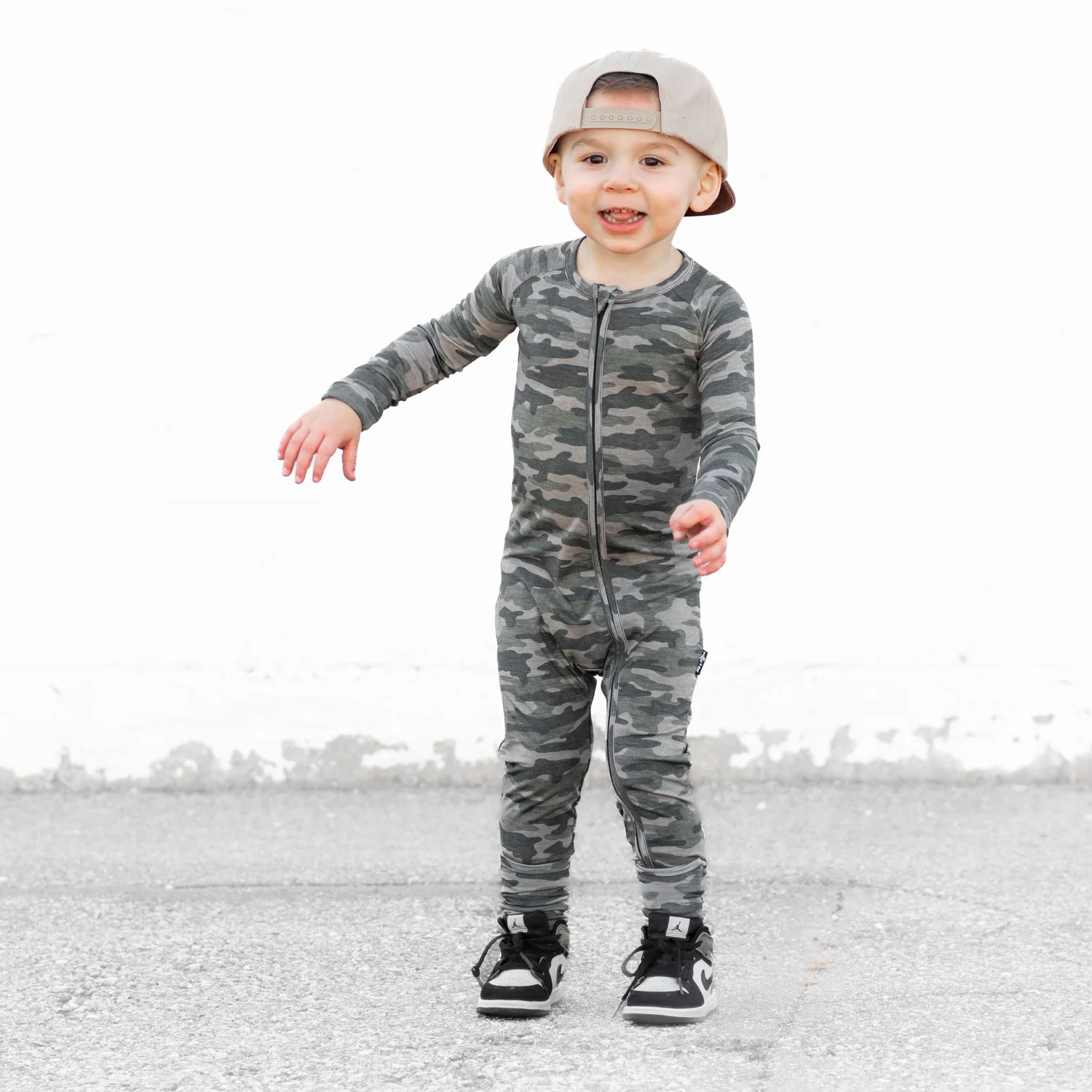 ZIP ROMPER BAMBOO - Chris Camo | millie + roo