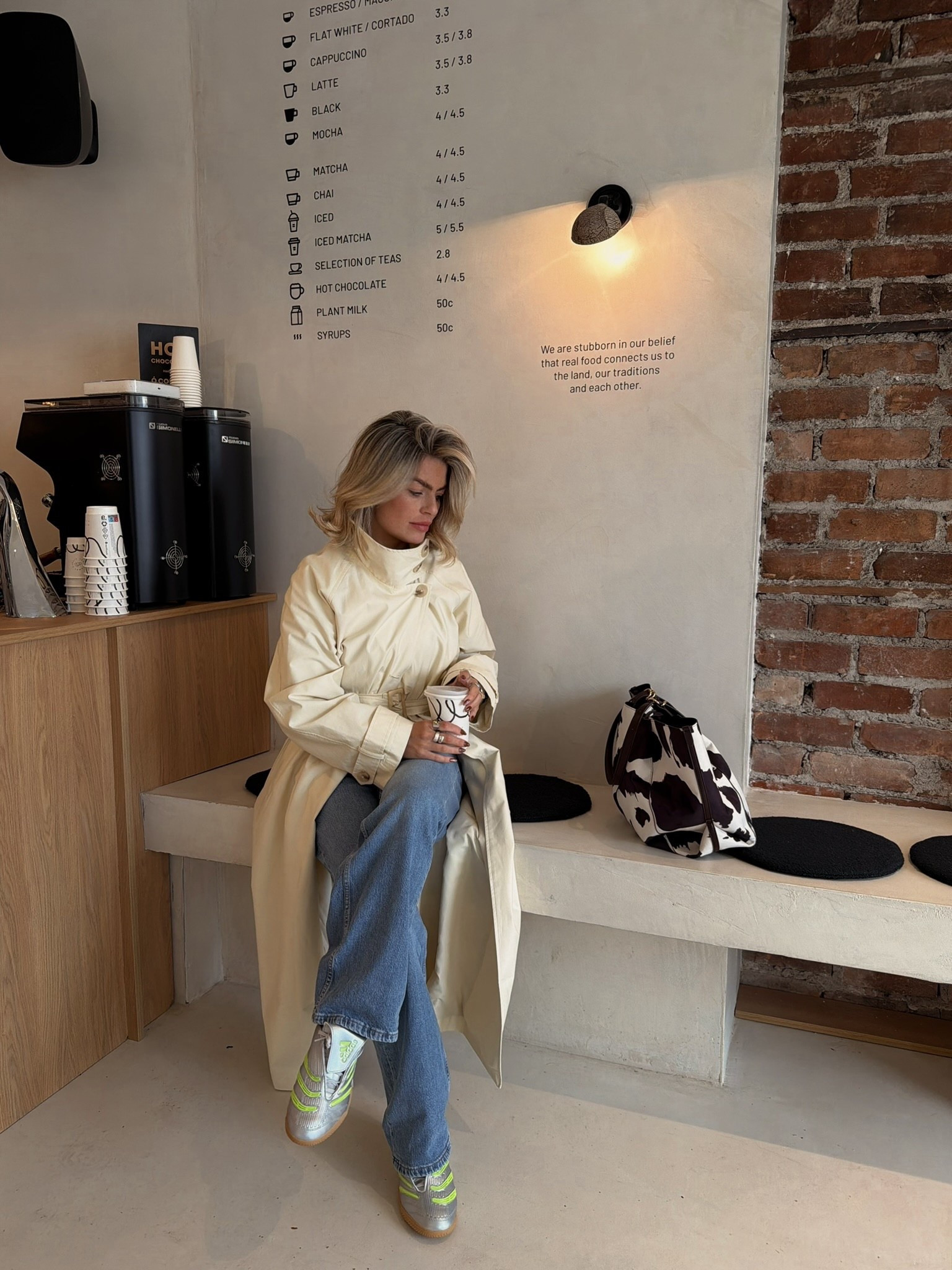 Trench coats are coming with us into Spring. 



#LTKwinter #LTKireland #LTKeurope