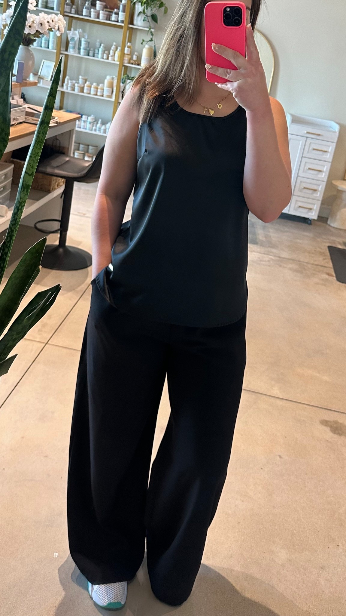 Comfy, bleach proof salon wear 🔥

#LTKWorkwear #LTKStyleTip