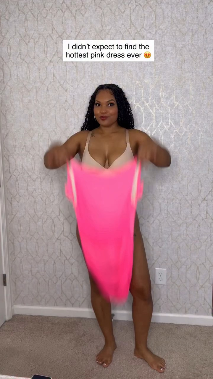 Okayyyy I did NOT expect this dress to be THIS GOOD 😍🔥
The stretch is soooo good and the way it fits?! I was actually shocked. You can easily wear shapewear underneath too, but I really think this is one of those dresses that would look good on ANYBODY. And it comes in 7 colors 👀

Like & Comment “PINK” and I’ll send you the 🔗 to the dress! 💕

For reference, I’m 5’8”, 175 lbs and wearing a size Large.