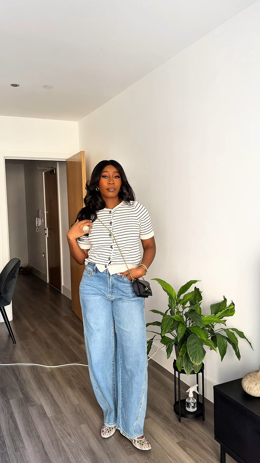 STYLING BARREL DENIM FOR SPRING 💙

Now that we know barrel jeans are here to stay, here are 3 ways you can style them for spring! 

Denim & cardigan: @vici 

Which look is most like you? 😍

#styleinspo #ootd #barreljeans #springstyle #springfashion #casualchicstyle #denimstyle 

#LTKcanada #LTKFashionMonth #LTKspring