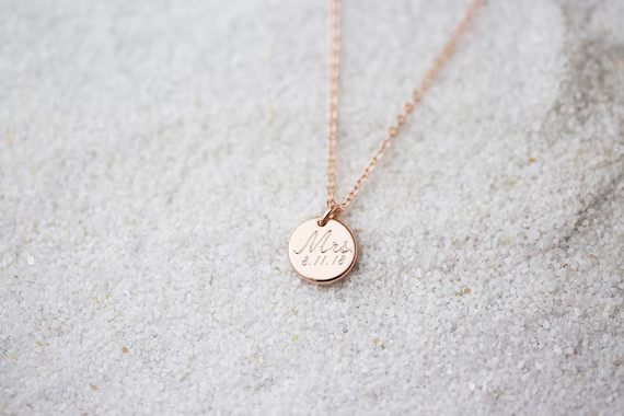 Wedding Date Mrs. Necklace // Rose Gold Necklace / Gifts for | Etsy | Etsy (US)