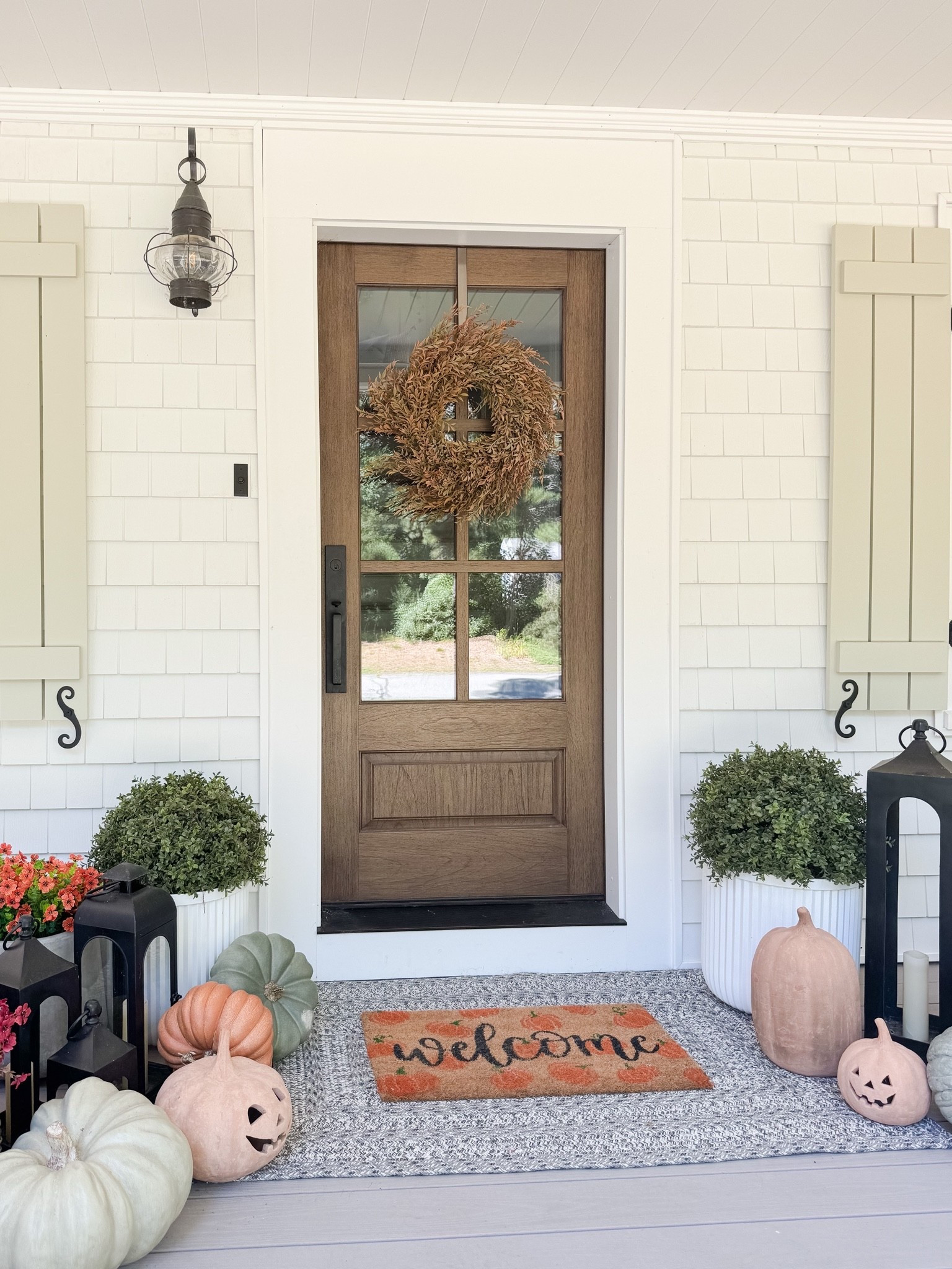 Fall Front Porch

Home  home decor  home favorites  spring front porch  spring home decor  seasonal decor  wreath  planters  area rug  coastal home

#LTKHome #LTKSeasonal