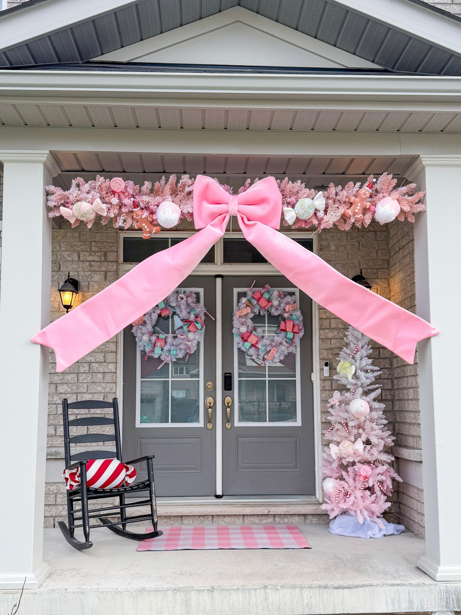Viral 70-inch Giant Bow 

#LTKSeasonal #LTKHoliday #LTKGiftGuide