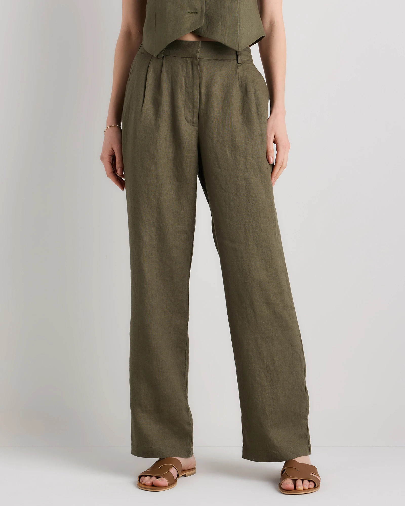 100% European Linen Pleated Trouser in White | Quince