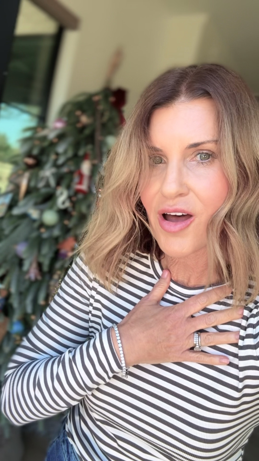 I wear a medium in these cute fitted tops 

#LTKOver40